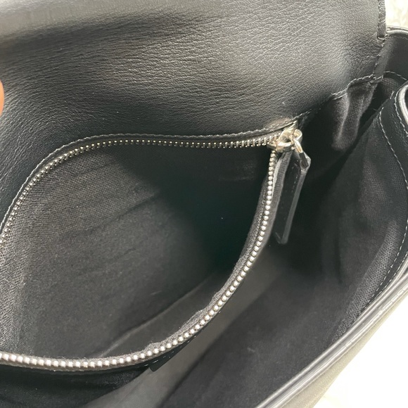 Givenchy Pandora Pure Medium Bag - Picture 11 of 15